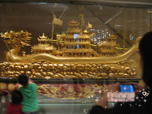 赌王何洪森的收藏